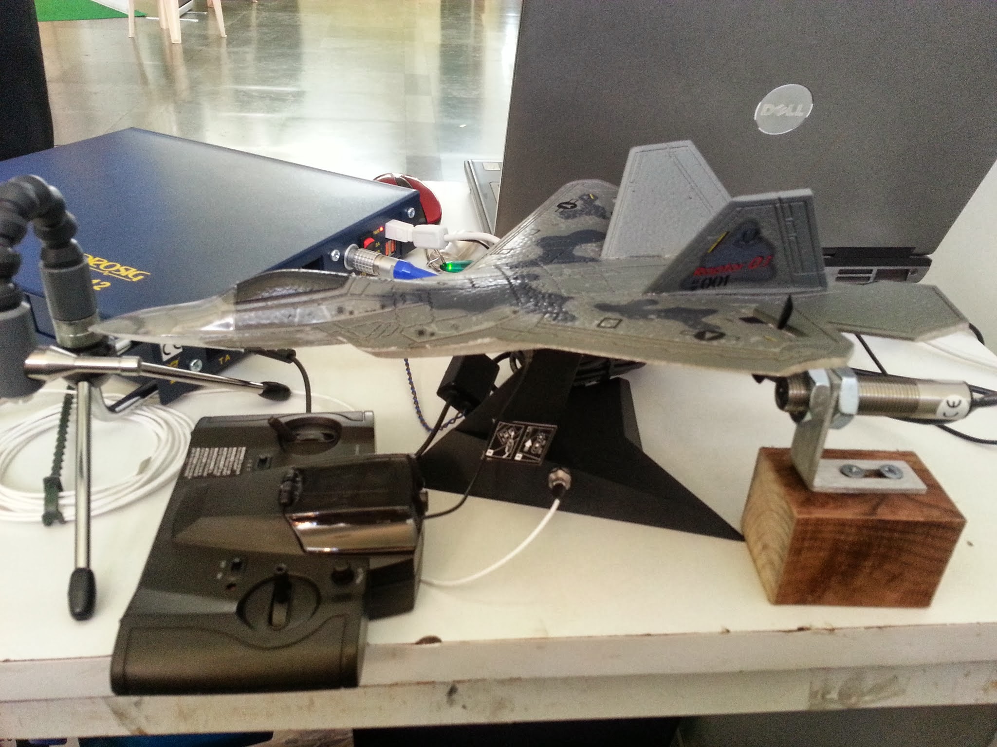 The supersonic demo model